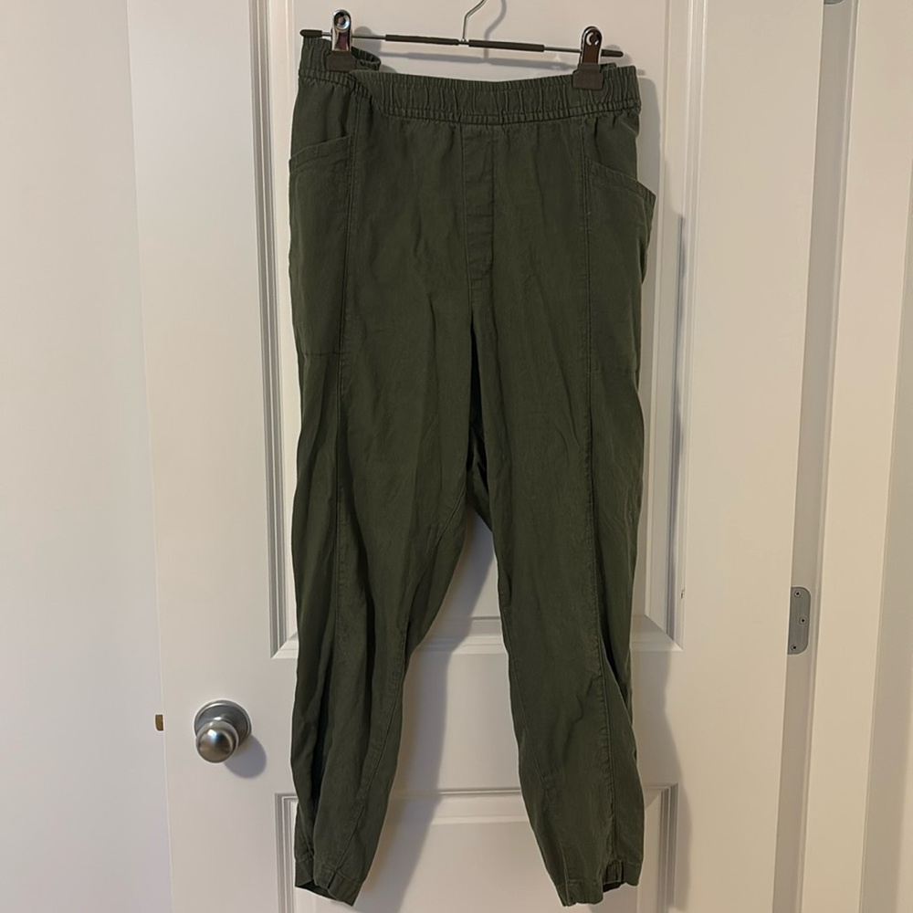 4 FOR $20 Old Navy Linen blend tapered ankle pants